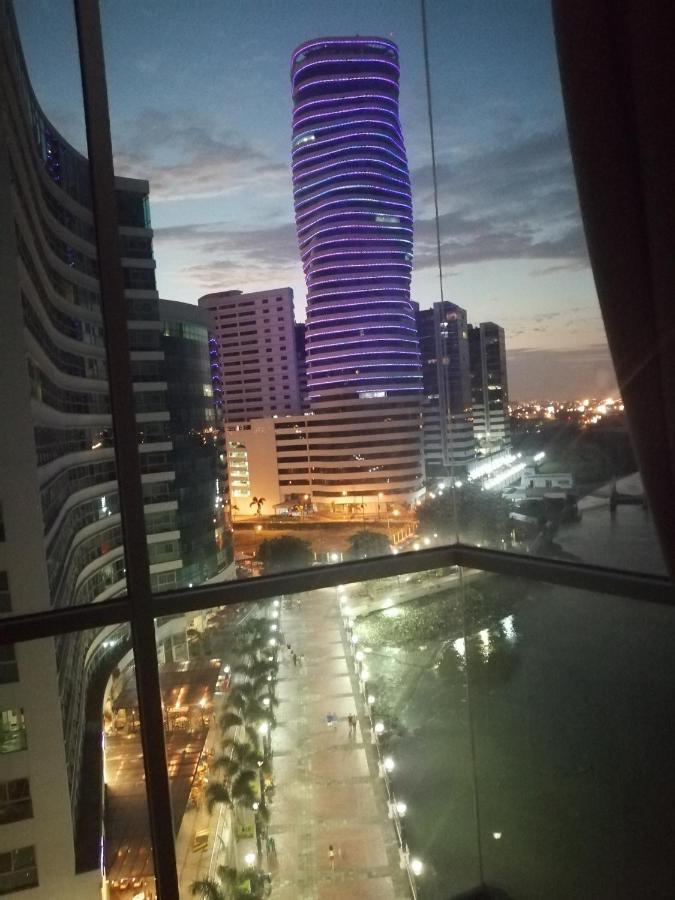 Puerto Santa Ana Suites Guayaquil Luaran gambar