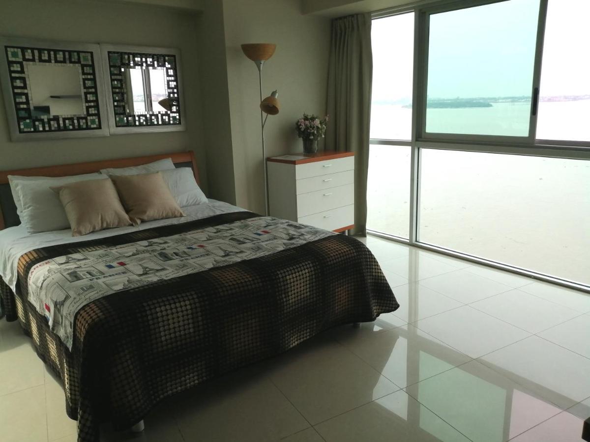 Puerto Santa Ana Suites Guayaquil Luaran gambar
