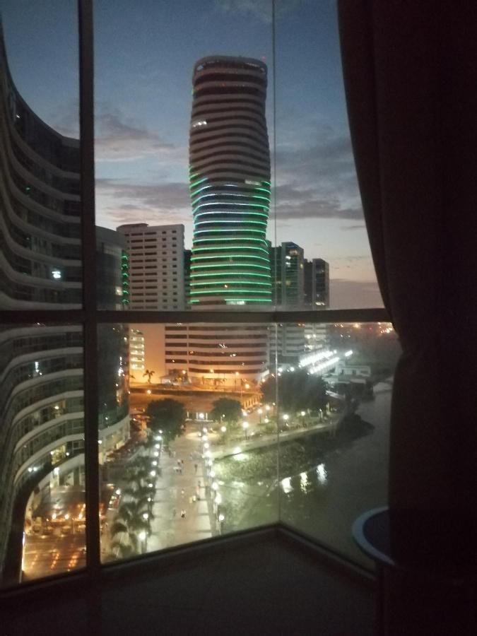 Puerto Santa Ana Suites Guayaquil Luaran gambar