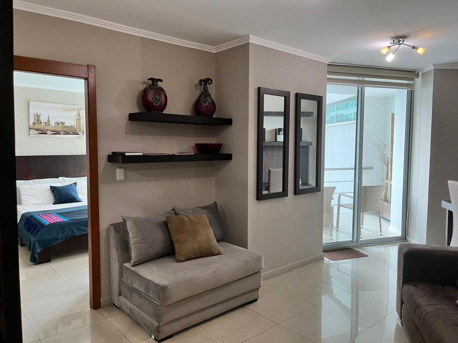 Puerto Santa Ana Suites Guayaquil Luaran gambar