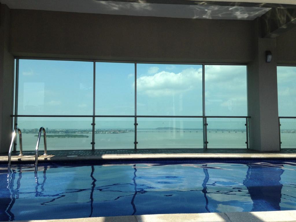 Puerto Santa Ana Suites Guayaquil Luaran gambar