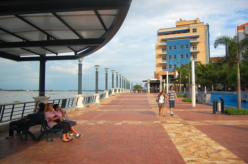 Puerto Santa Ana Suites Guayaquil Luaran gambar