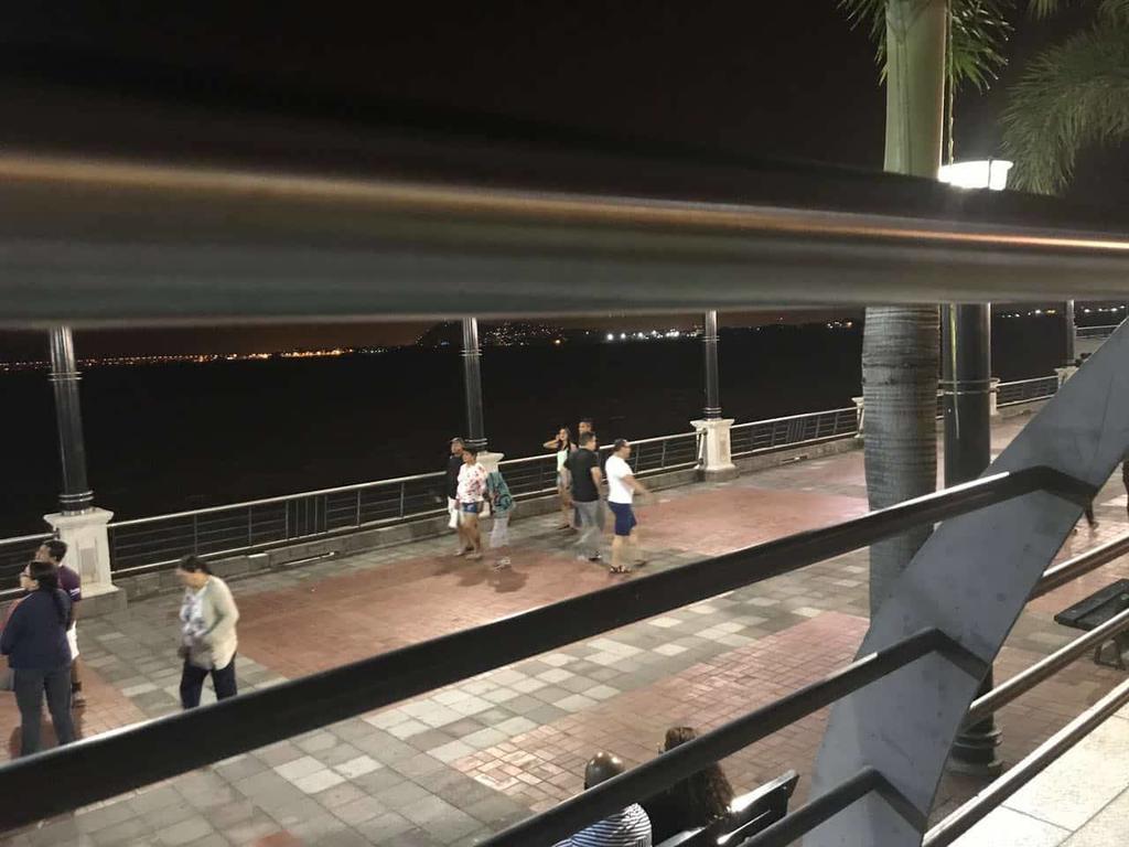 Puerto Santa Ana Suites Guayaquil Luaran gambar